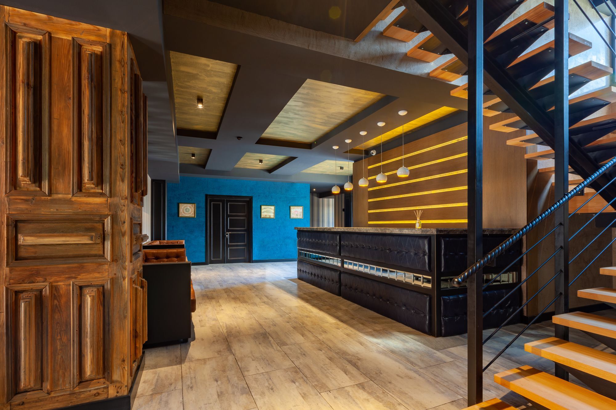 Solomon Hotel Кутаиси Екстериор снимка